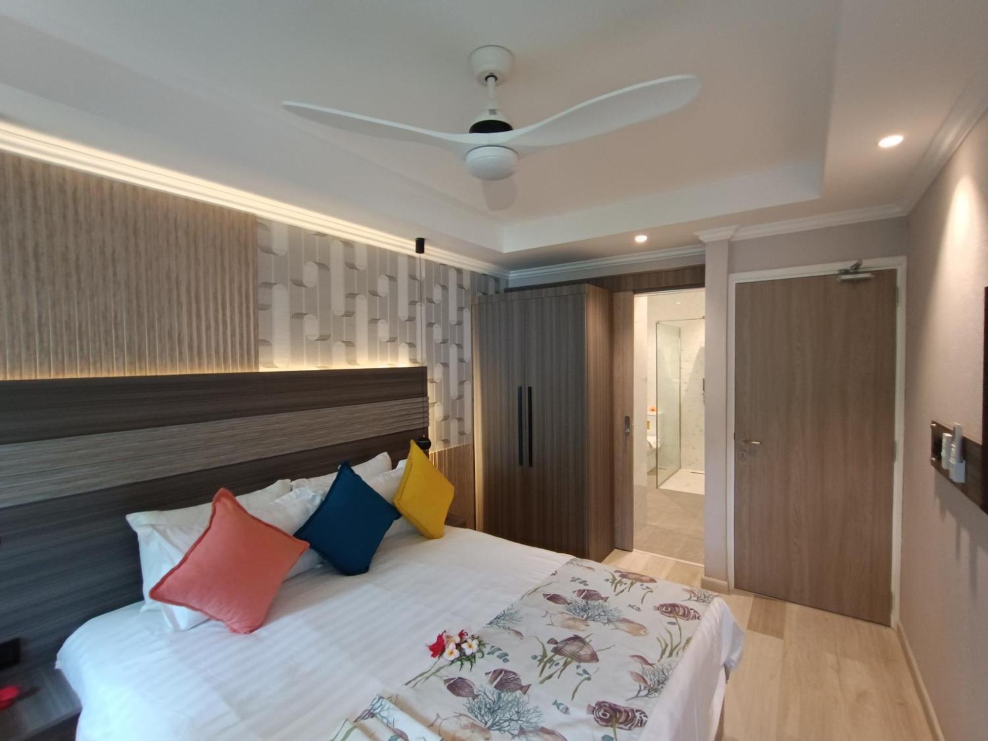 Crown Beach Hotel Seychelles Pointe Au Sel Exterior foto