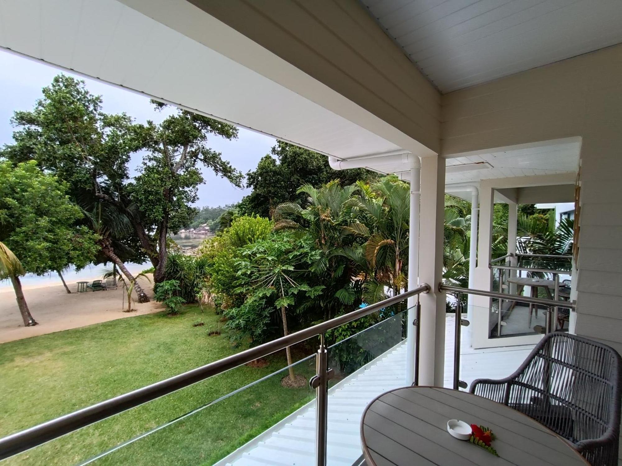Crown Beach Hotel Seychelles Pointe Au Sel Exterior foto